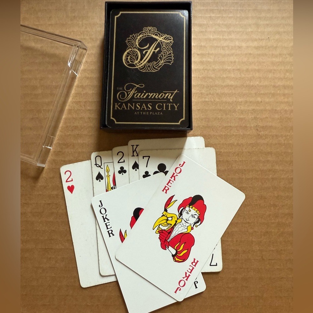 The Ritz Carlton Playing Cards Set - Picture 3 of 3